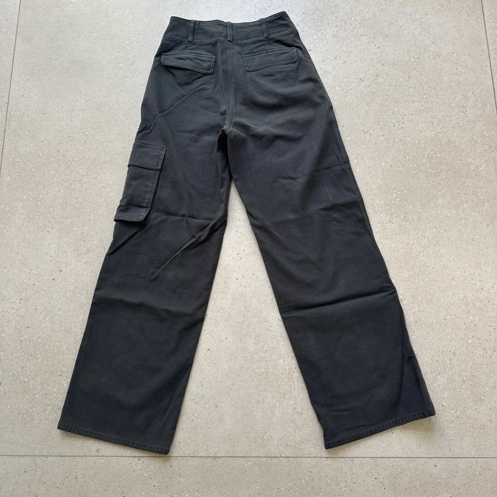 BRAND NEW NEVER WORN!!!
WILFRED FREE  SIZE:4
Charcoal color wide leg cargo pants - Picture 3 of 4